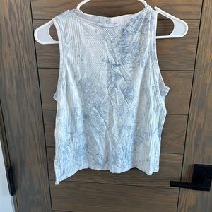 LULULEMON BLUE AND WHITE TIE DYE TANK